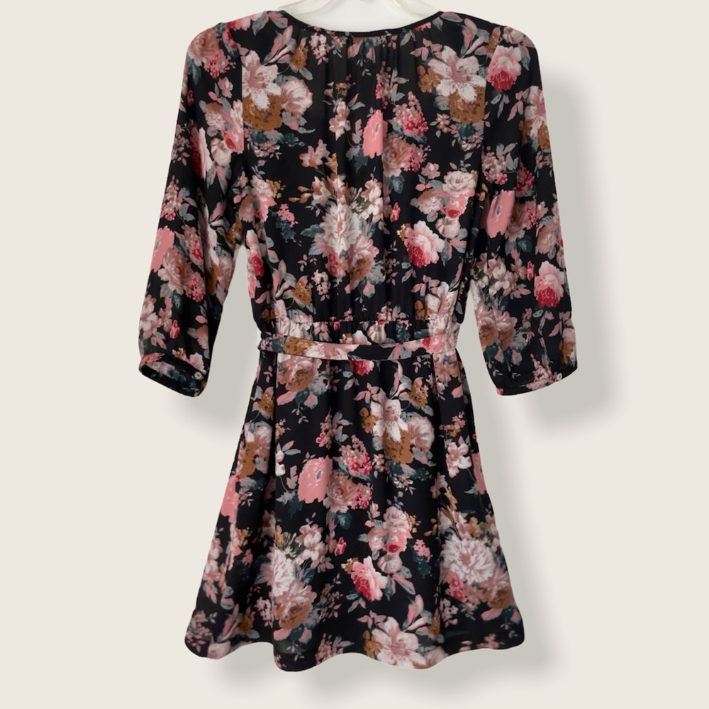 Daniel Rainn Floral Dress with Pockets - Picture 9 of 12